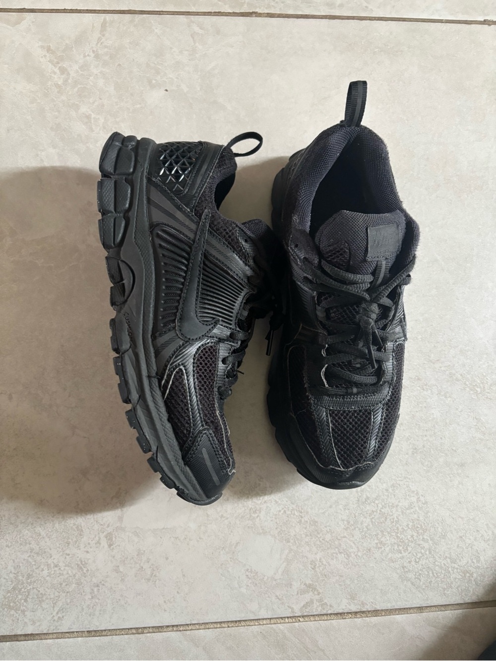 Nike vomero 5